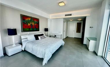 PH YACHT CLUB, AVENIDA BALBOA