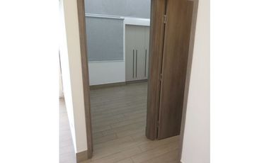 Se alquila apartamento tipo Loft | Via Porras, San francisco