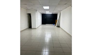 ALQUILER DE LOCAL EN PLAZA COMERCIAL DEL DORADO