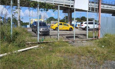 Se Alquila Terreno Transistmica