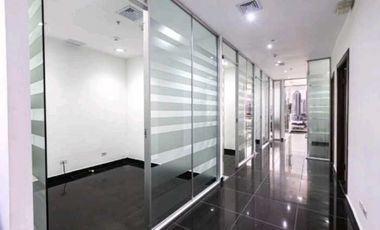 OFICINA EN OBARRIO PH OFFICE ONE FULL AMOBLADA 1B 110M2