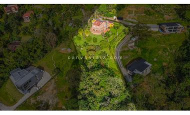Venta de casa en Envigado Loma Del Chocho