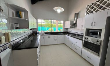 RENTO CASA CAMPESTRE EN CERRITOS, PEREIRA.