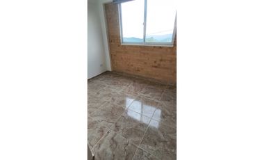 Venta/permuta de casa de 70 M2 en 320 mill en La Mesa Cund en conjunto