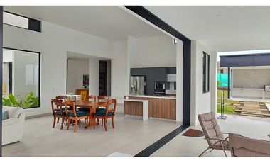 VENTA HERMOSA CASA CAMPESTRE CON VISTA INCREIBLE CERRITOS PEREIRA