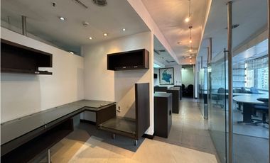 SE VENDE OFICINA EN MEDELLIN