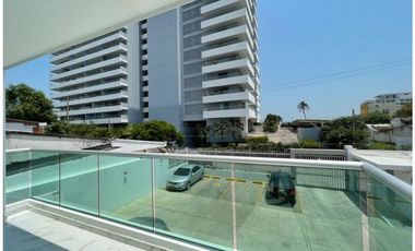 EN VENTA CASA DE 3 PISOS EN EL SECTOR DE CRESPO