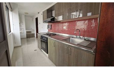 Venta amplio apartamento en Alamos-Pereira