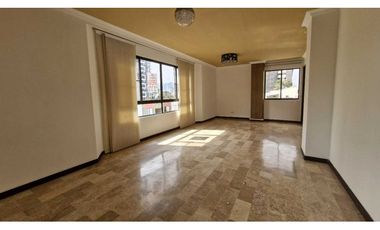 Venta amplio apartamento en Alamos-Pereira