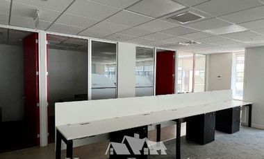Oficina en Arriendo en Alameda/Amunategui. Metro Moneda