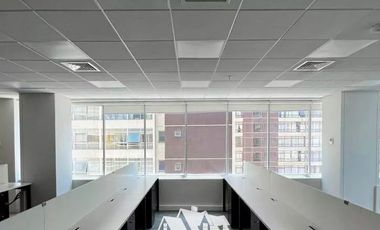 Oficina en Arriendo en Alameda/Amunategui. Metro Moneda