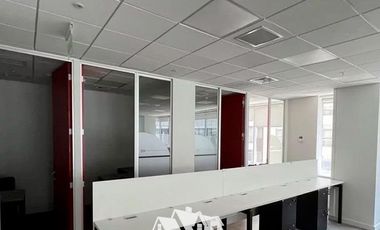 Oficina en Arriendo en Alameda/Amunategui. Metro Moneda