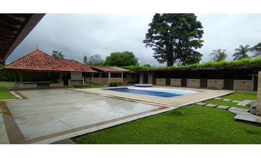 Casa campestre en condominio para la venta en Cerritos, Pereira!!!