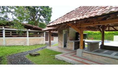 Casa campestre en condominio para la venta en Cerritos, Pereira!!!