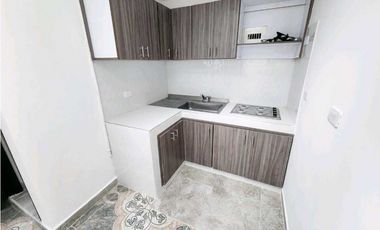 Casa independiente, remodelada en Alameda-Cuba Pereira