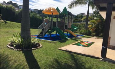 EN VENTA CASA CABAÑA EN NAUTICA RUITOQUE GOLF CONDOMINIO
