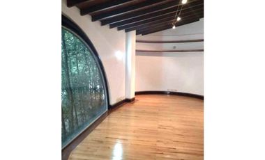 Venta Casa en El Poblado,  840 mts,  unidad cerrada