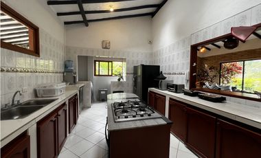 VENDO EXCLUSIVA CASA CAMPESTRE