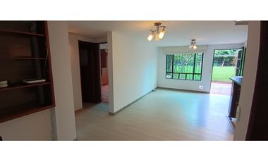 APARTAMENTO EN VENTA EN COTA, 3 HABITACIONES, 3 BAÑOS, EN CONJUNTO