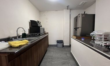 VENTA BODEGA EN LA COLONIA LEGARIA