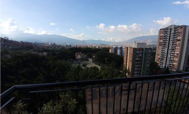 VENTA  AMPLIO APARTAMENTO UNIDAD COMPLETA LOMA LOS BERNAL PARTE BAJA