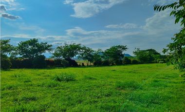 VENTA HERMOSO LOTE PLANO SECTOR LAS CASCADAS CERRITOS PEREIRA