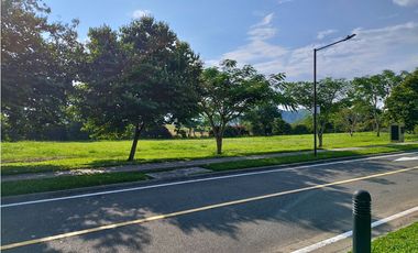 VENTA HERMOSO LOTE PLANO SECTOR LAS CASCADAS CERRITOS PEREIRA