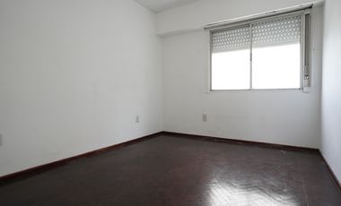 En venta/permuta departamento dos dormitorios Zona Parque