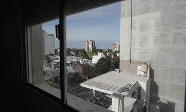 En venta/permuta departamento dos dormitorios Zona Parque