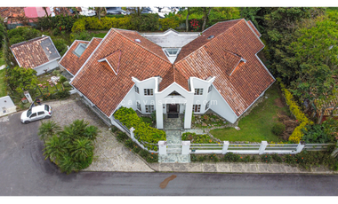 Venta de Casa en El Poblado Loma de Los Balsos