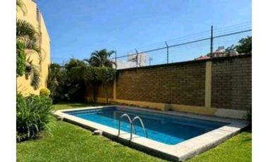 CASA EN VENTA EN CONDOMINIO EN BURGOS BUGAMBILIAS