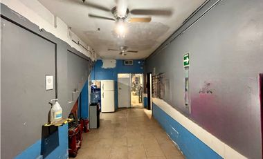 Local con oficinas. Sector Santiago Troncoso, Juárez Chih.