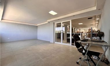 Local con oficinas. Sector Santiago Troncoso, Juárez Chih.