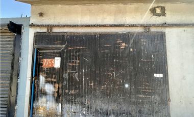 Local con oficinas. Sector Santiago Troncoso, Juárez Chih.