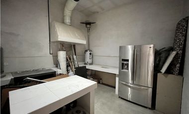 Local con oficinas. Sector Santiago Troncoso, Juárez Chih.