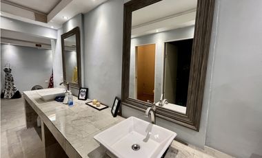 Local con oficinas. Sector Santiago Troncoso, Juárez Chih.