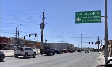 Local con oficinas. Sector Santiago Troncoso, Juárez Chih.