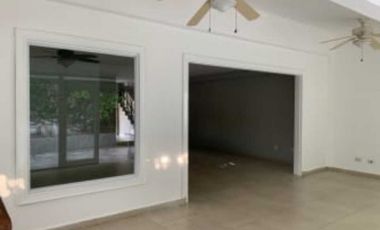 SE VENDE CASA DUPLEX EN LA ALAMEDA CON LINEA BLANCA