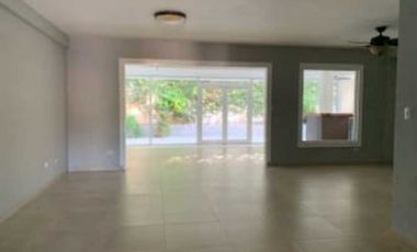 SE VENDE CASA DUPLEX EN LA ALAMEDA CON LINEA BLANCA