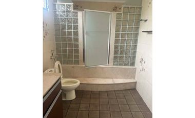 Casa en alquiler | Loma Alegre