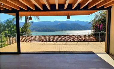 Casa en Venta en Valle de Bravo