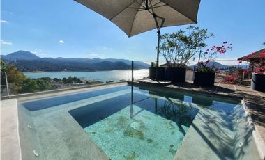 Casa en Venta en Valle de Bravo