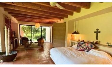 RANCHO CON HUERTA DE AGUACATE