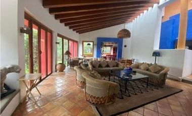 Casa en Venta, Valle de Bravo