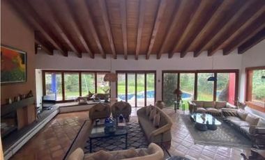 Casa en Venta, Valle de Bravo