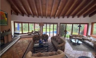 Casa en Venta, Valle de Bravo