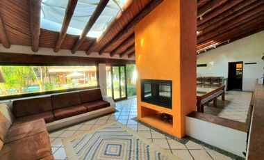 CASA EN VENTA,  AVNDARO.