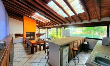 CASA EN VENTA,  AVNDARO.