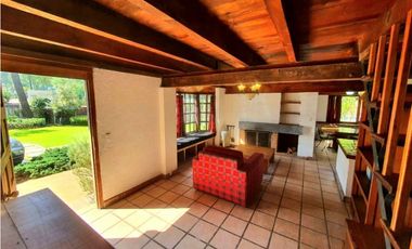 CASA EN VENTA,  AVNDARO.