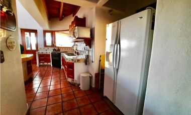 CASA EN RENTA, VALLE DE BRAVO.